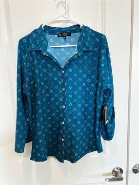 Ashley Blue Teal Geometric Print Button-Down Blouse